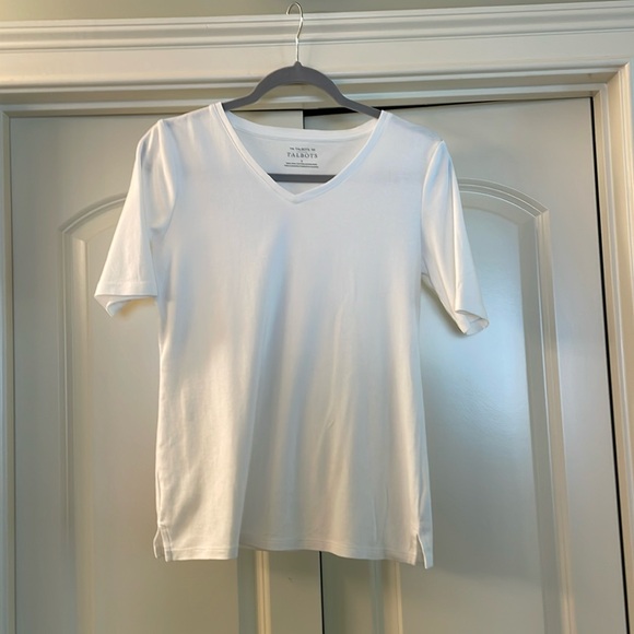 Talbots White Vneck Tee- NWOT - Picture 1 of 2